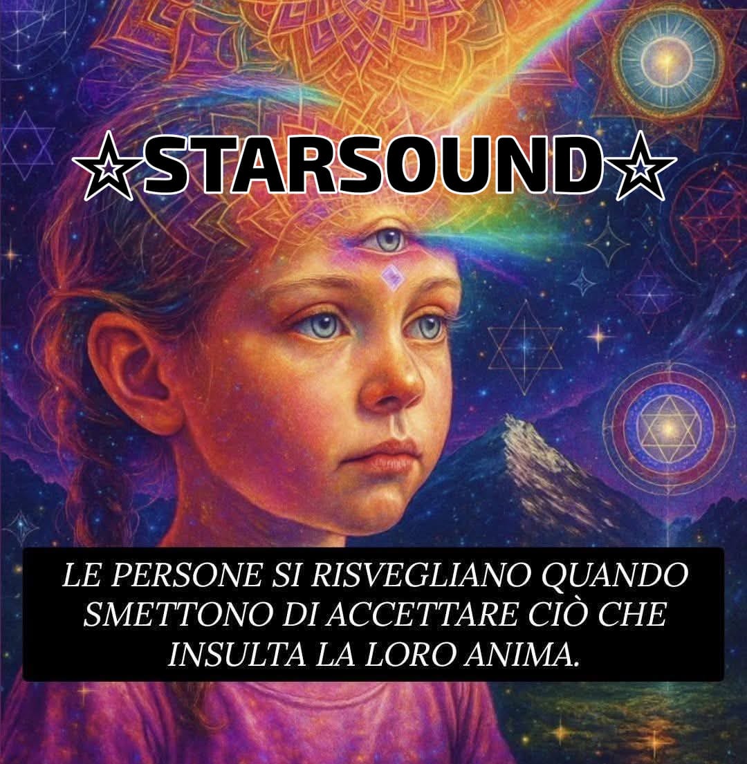 Ritratto femminile con simboli cosmici, scritta “STARSOUND” e testo italiano su sfondo stellato.