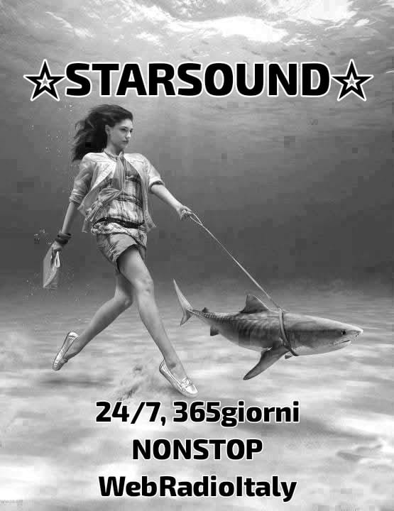 Donna in posa subacquea con squalo, sfondo marino in bianco e nero, testo Starsound e WebRadiotaly.